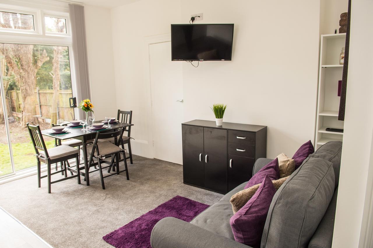Moseley Mews Village Suites - Purple Birmingham Bagian luar foto