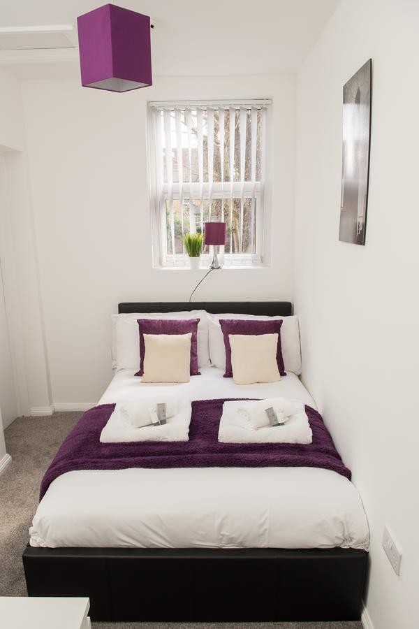 Moseley Mews Village Suites - Purple Birmingham Bagian luar foto